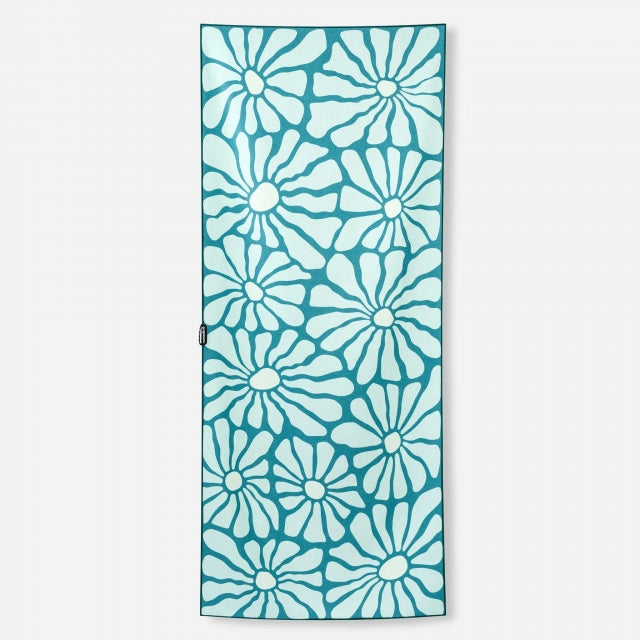 Nomadix Original Towel Lazy Daisy Seafoam Green