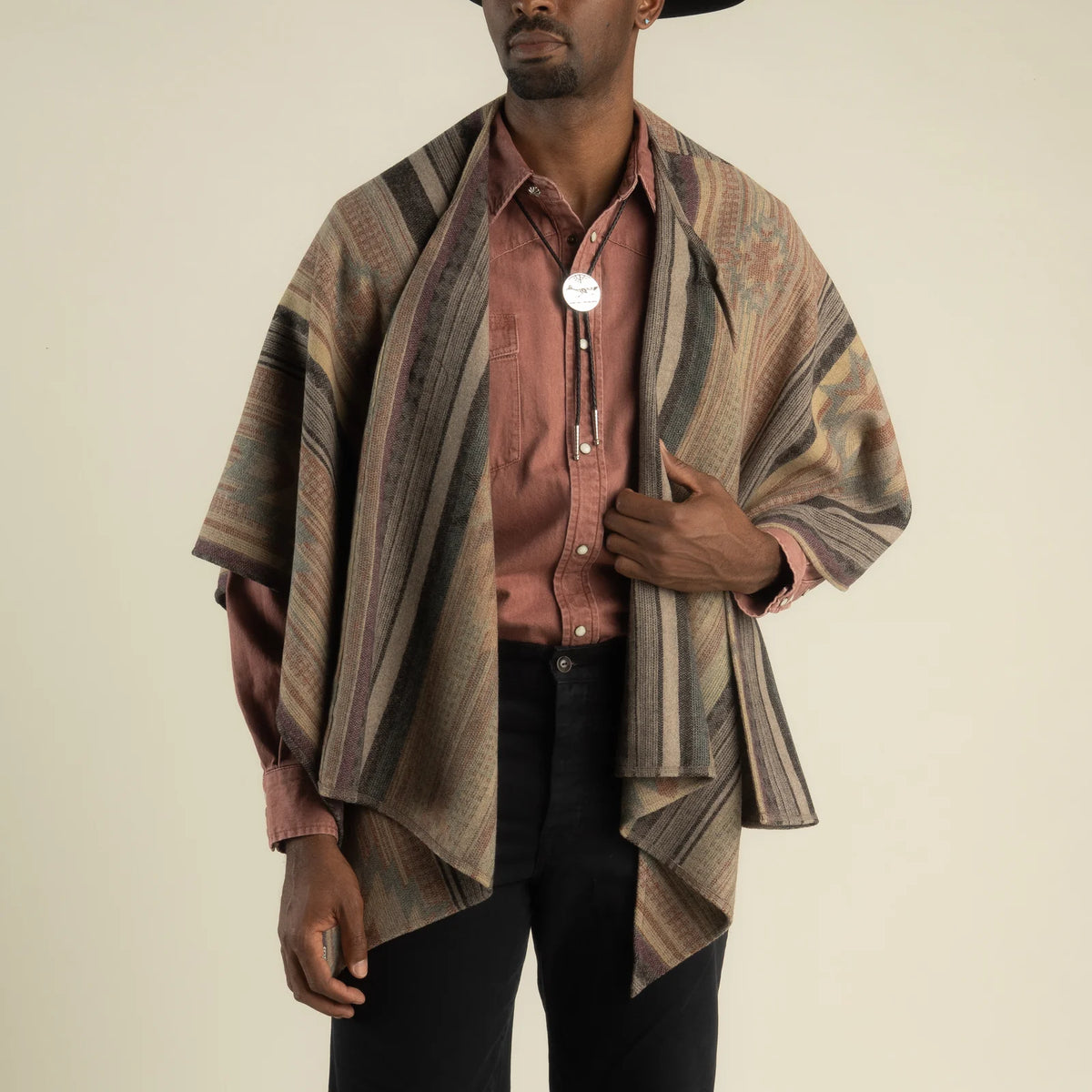 Sendero Provisions Co. Unisex Compadre Poncho