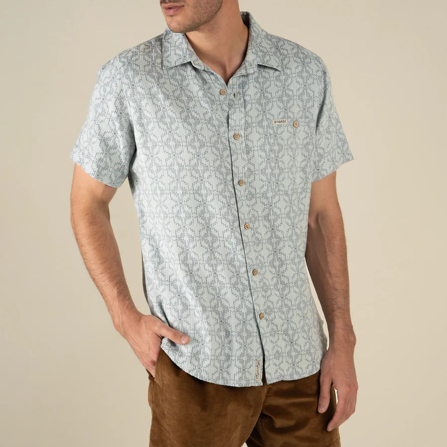 Sendero Provisions Co. Mens City Slicker Shirt Arizola Chevron/Faded Blue
