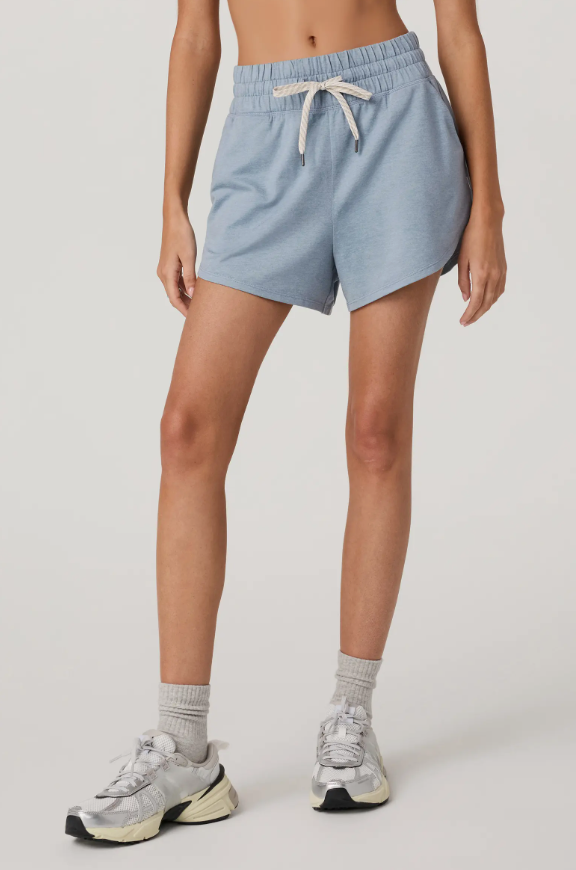 Vuori Womens Halo Performance Short 2.0 Sea Glass Heather