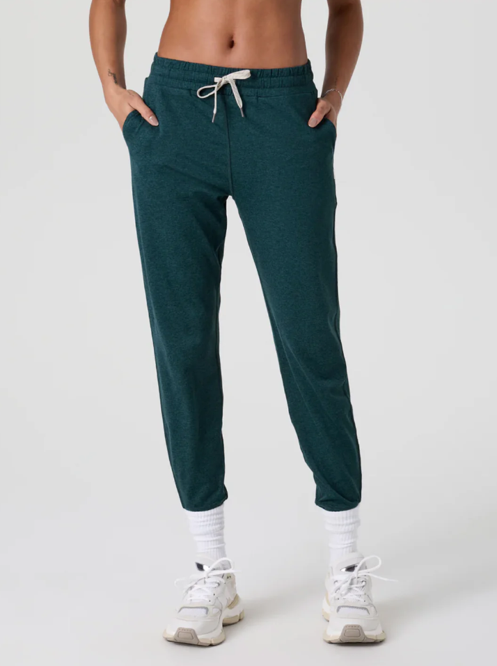 Vuori Womens Performance Jogger Long Moss Heather