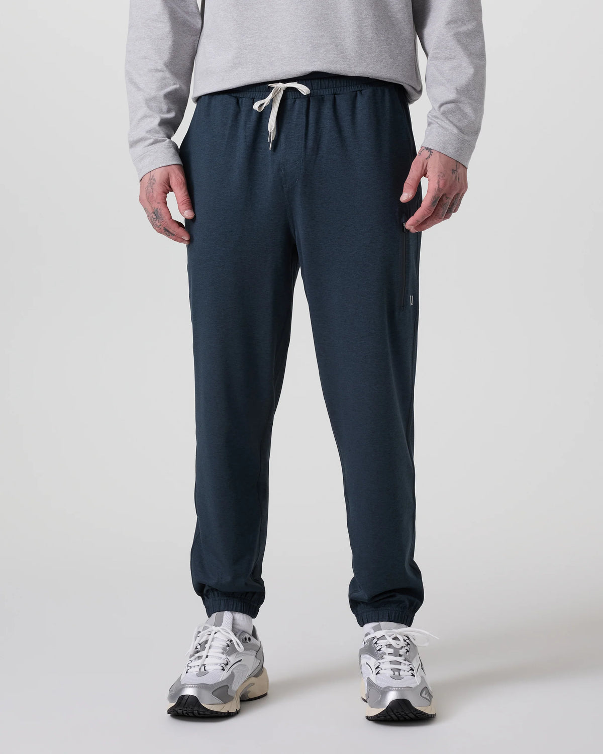 Vuori Mens Sunday Performance Sweat 28 Ink Heather