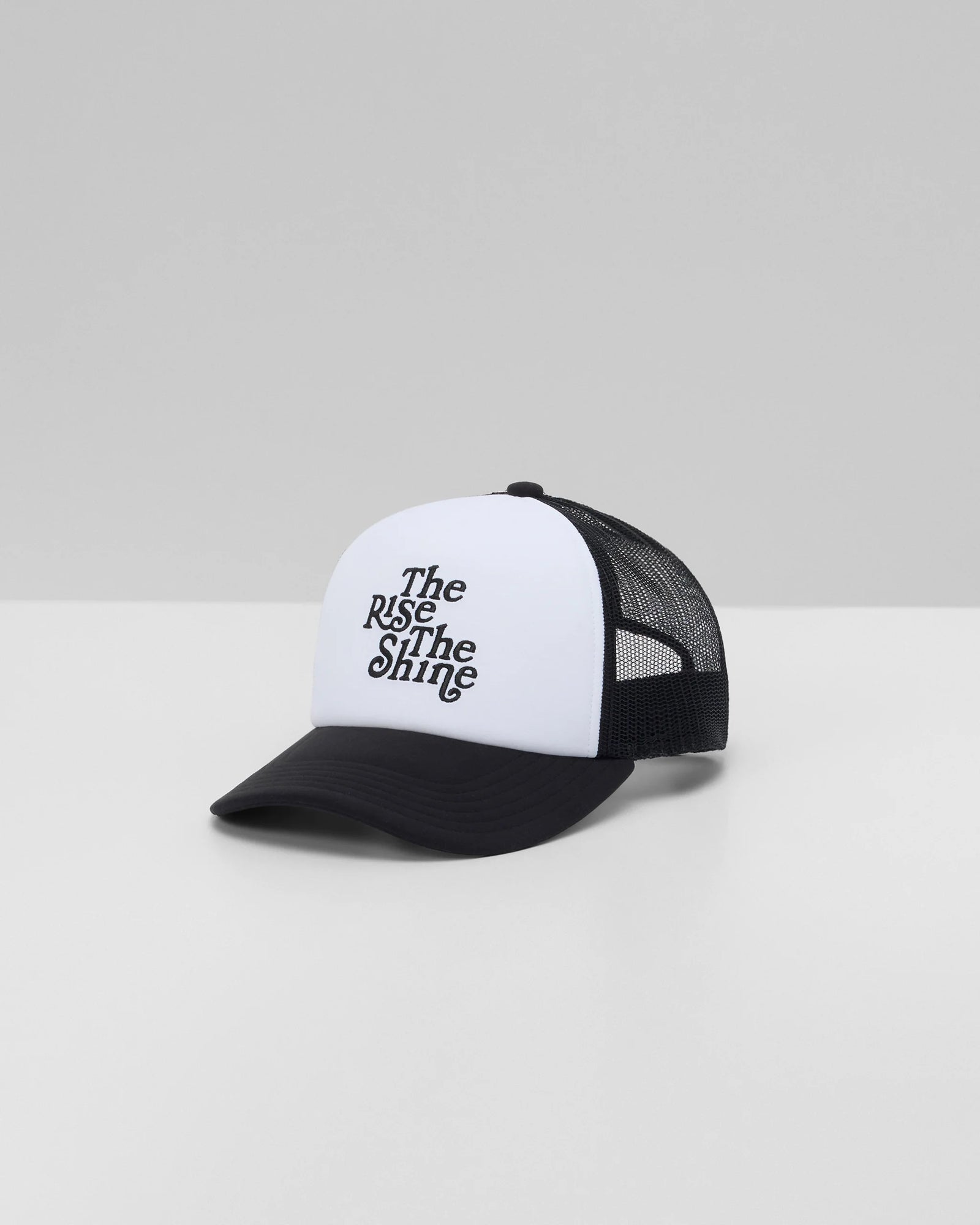 Vuori Unisex The Rise The Shine Trucker Hat Black