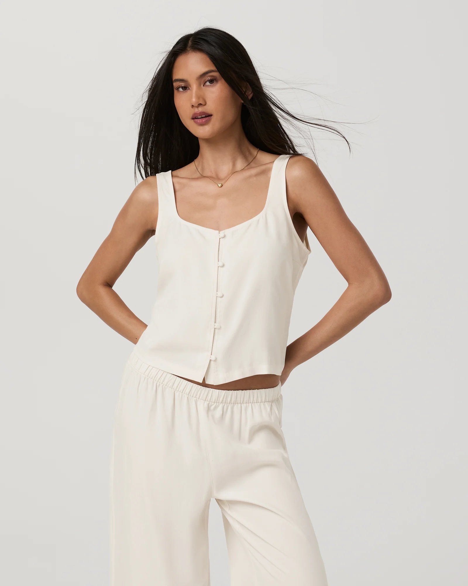 Vuori Womens Trestles Twill Buttonfront Top Natural