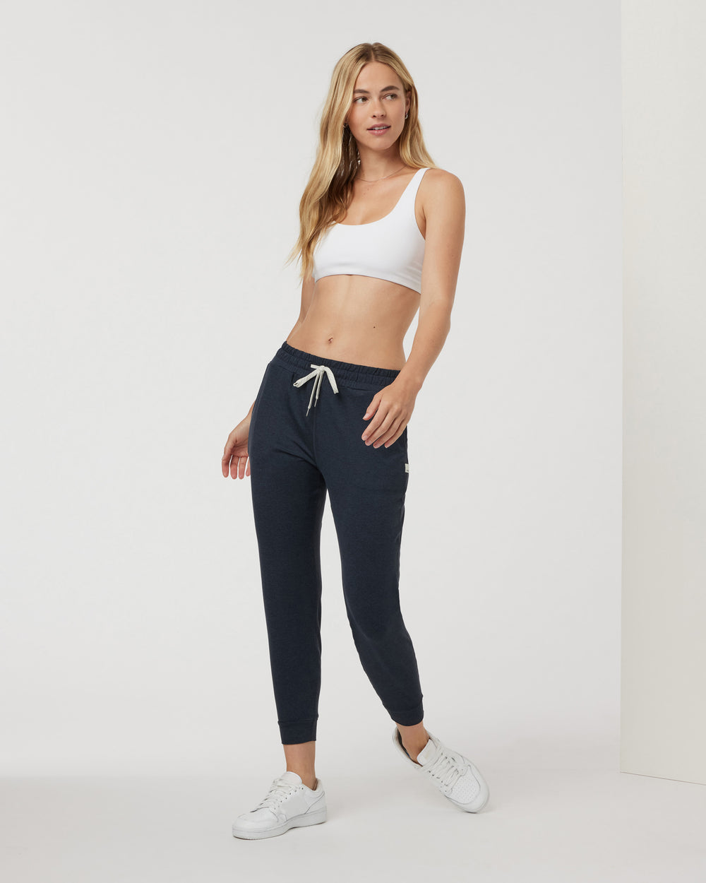 Vuori Womens Performance Jogger ea Glass Heather / S