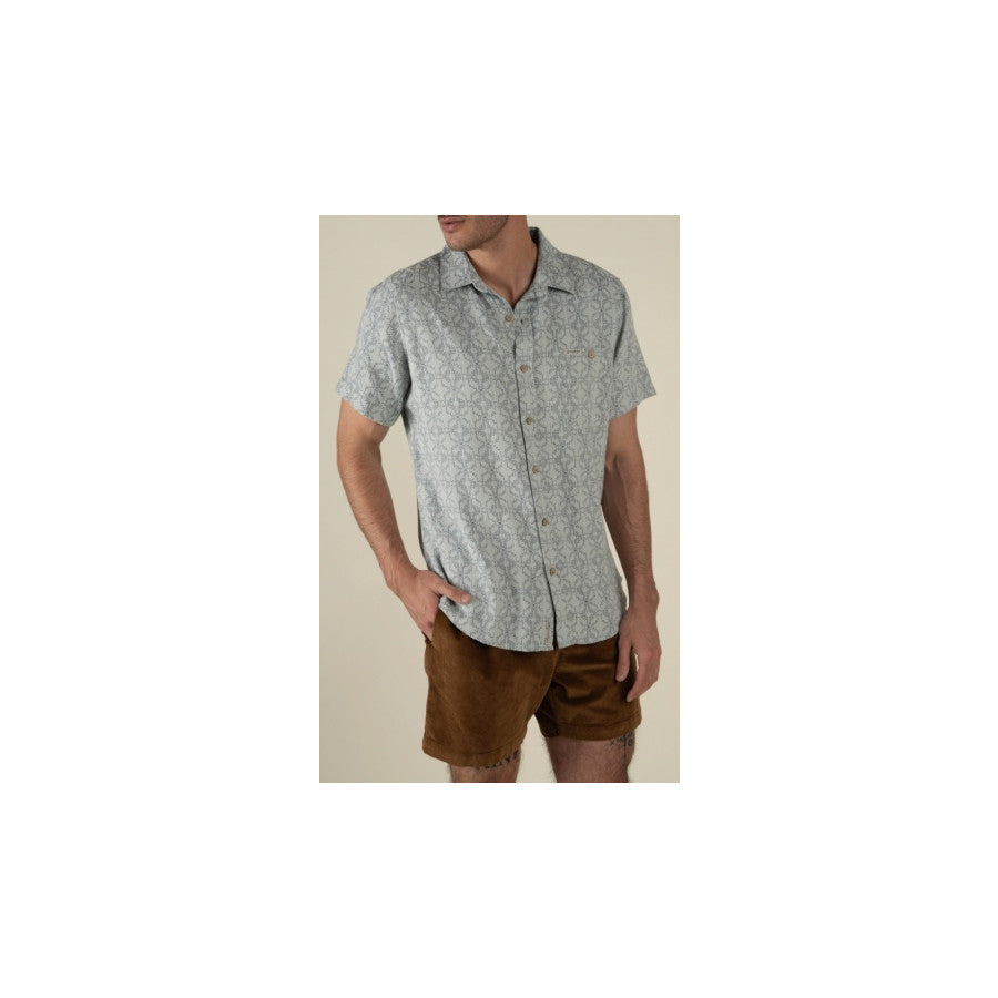 Sendero Provisions Co. City Slicker Button Up Short Sleeve ARIZOLA CHEVRON - FADED BLUE