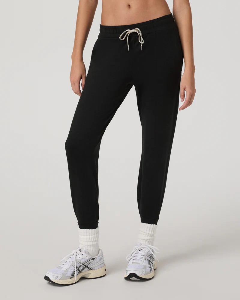 Vuori Womens Performance Jogger Black Heather